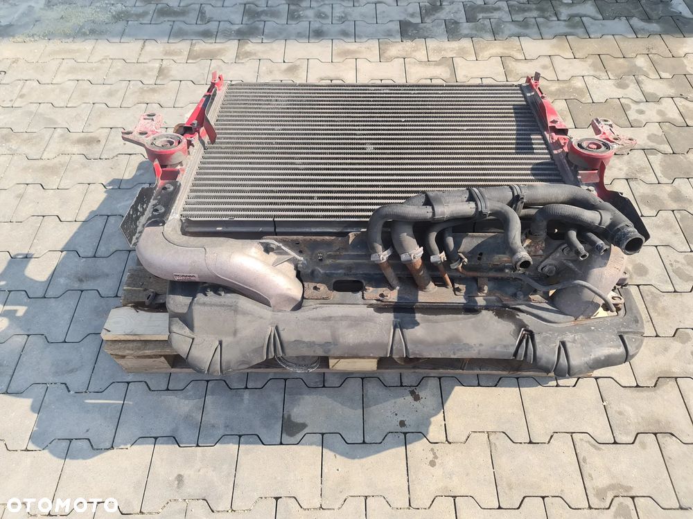 Komplet chłodnic chłodnica wody, intercooler SCANIA P - 2
