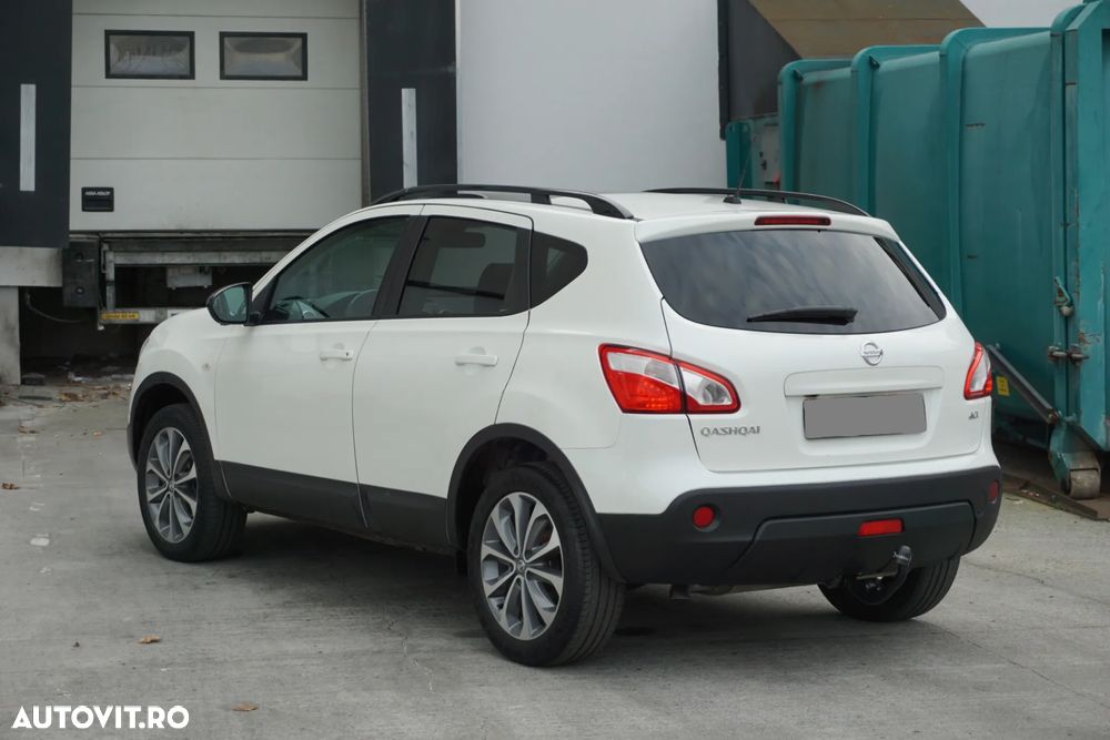 Nissan Qashqai 1.6 DCI 4 x 4 DPF Start/Stop tekna - 10