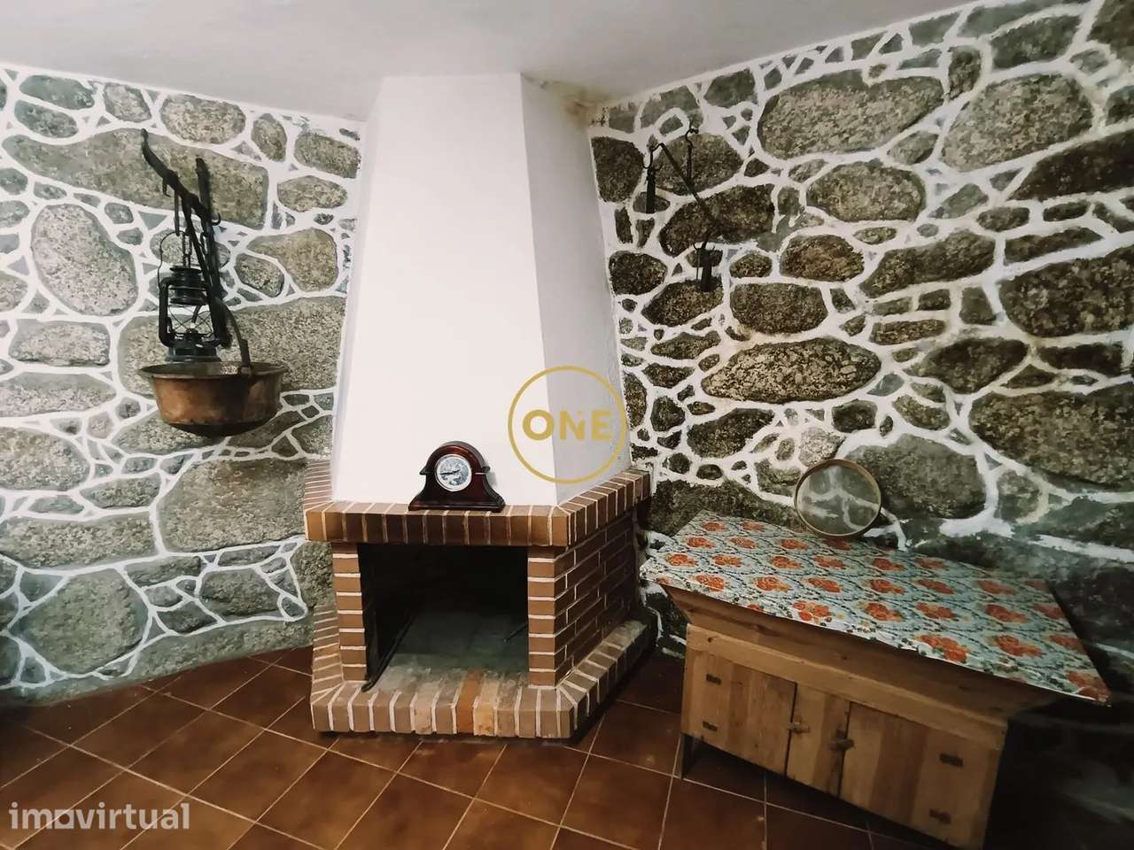 Uma propriedade com alma, pedra, sol e potencial no coração do Gerês - Grande imagem: 3/36