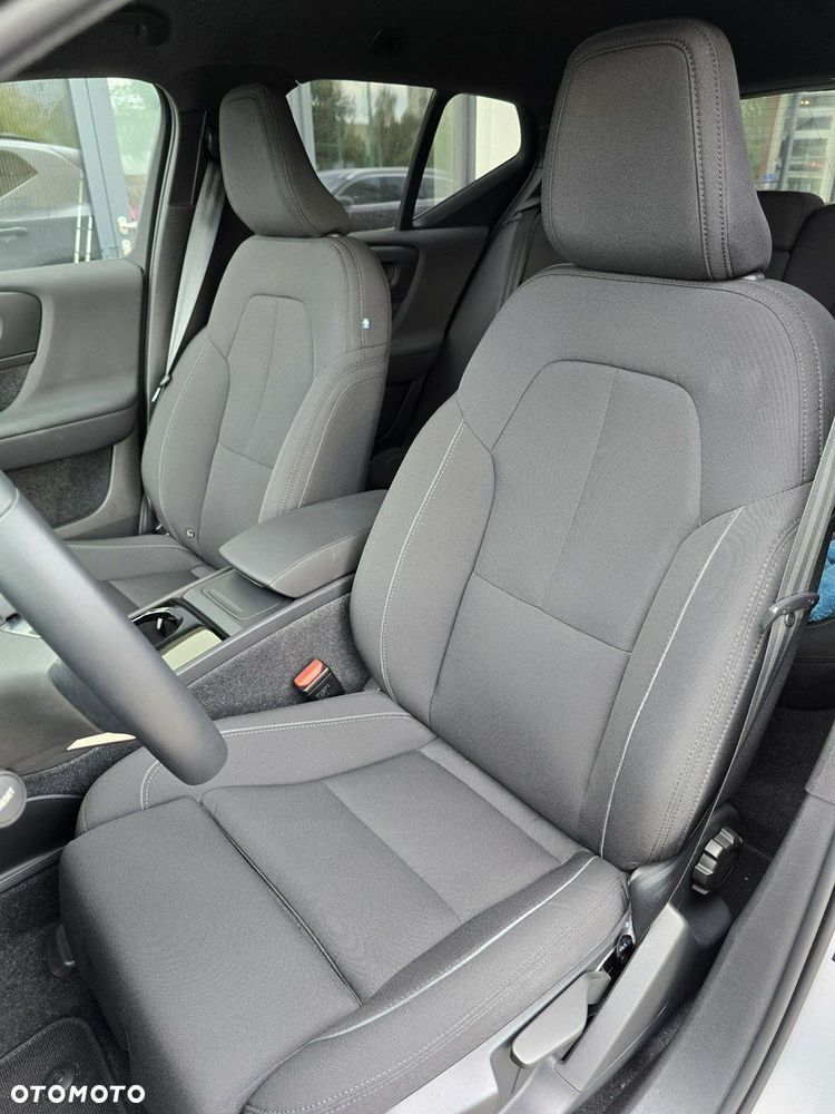 Volvo XC 40 - 22