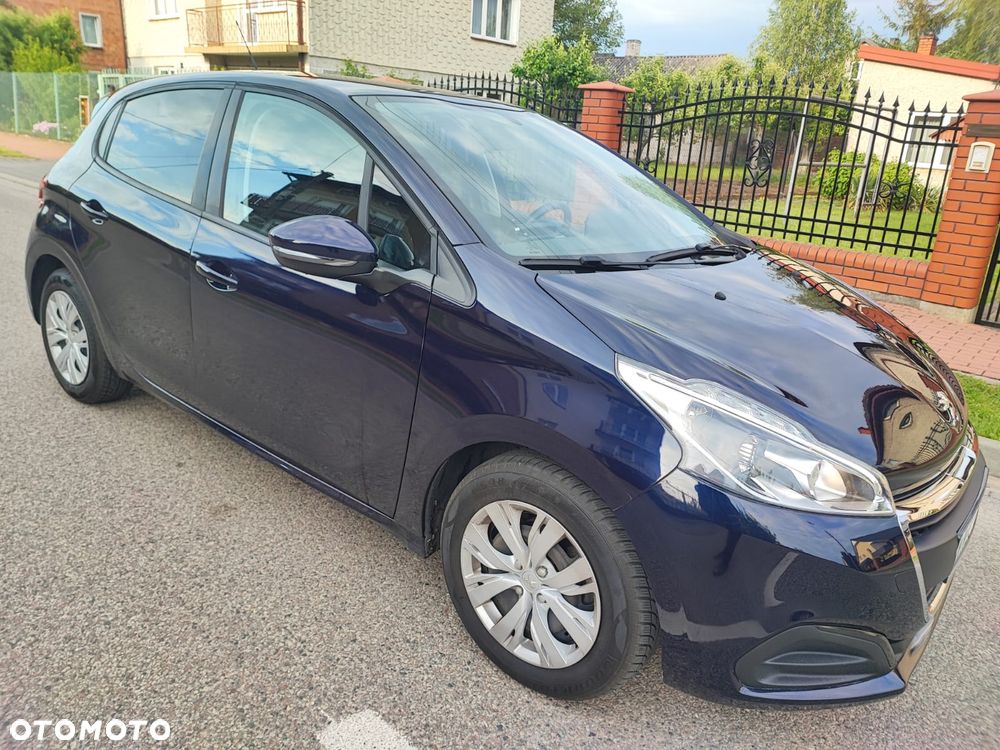 Peugeot 208 - 11