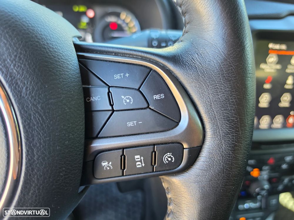 Jeep Renegade 1.3 T-GDI 4xe Auto S - 19