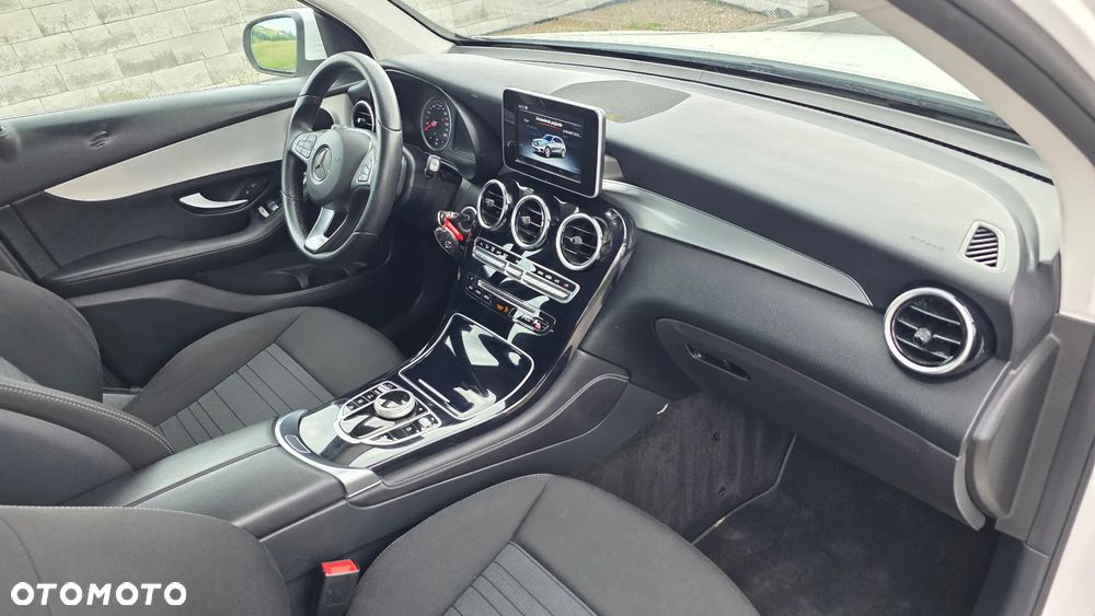 Mercedes-Benz GLC 250 d 4-Matic - 21