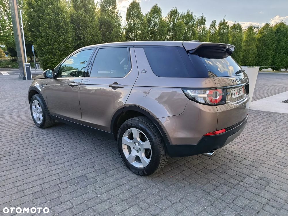 Land Rover Discovery Sport TD4 HSE Luxury - 15