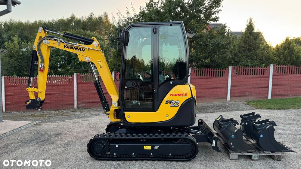 Yanmar SV22 / rok prod. 2021 / liczba godzin 42 / zakupiona w polskiej sieci dealerskiej / komplet 3 łyżek / stan idealny / - 19