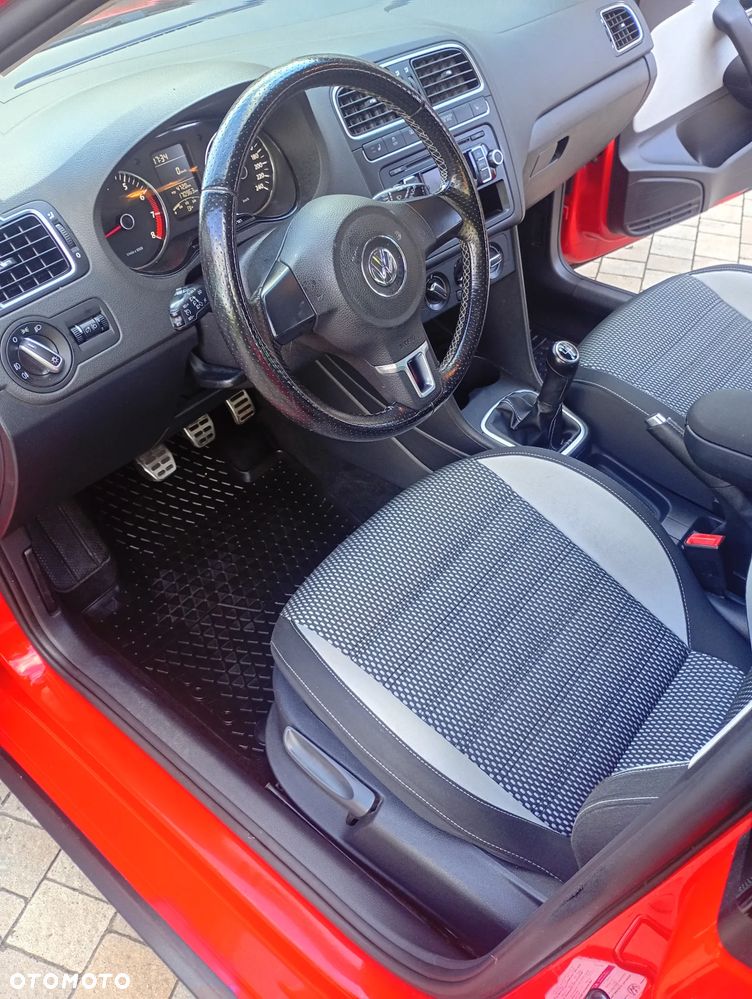 Volkswagen Polo Cross - 14