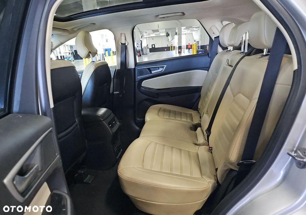 Ford Edge - 9