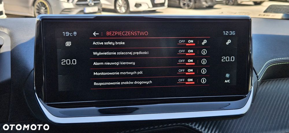 Peugeot 208 1.2 PureTech GT Line S&S EAT8 - 36