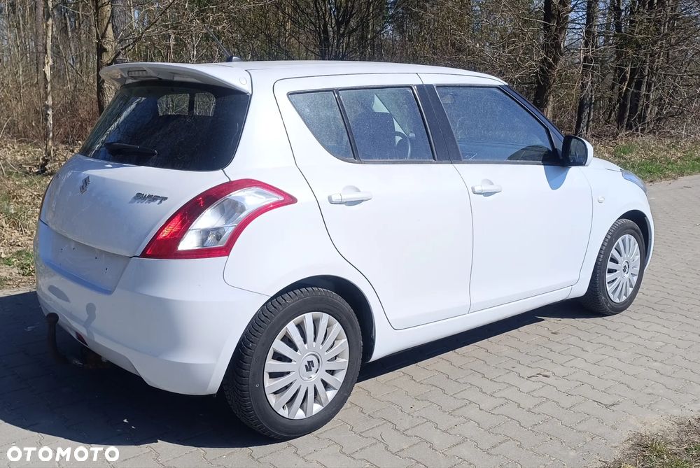 Suzuki Swift - 2