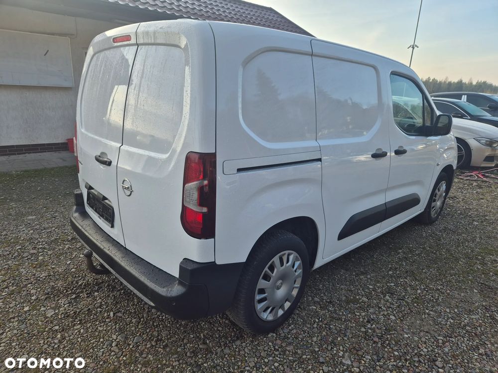 Opel Combo 1.5 CDTI Essentia S&S - 6
