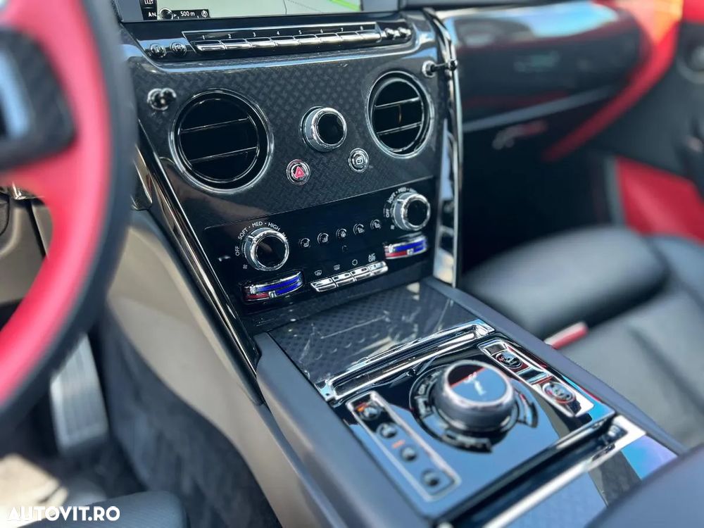 Rolls-Royce Cullinan - 15