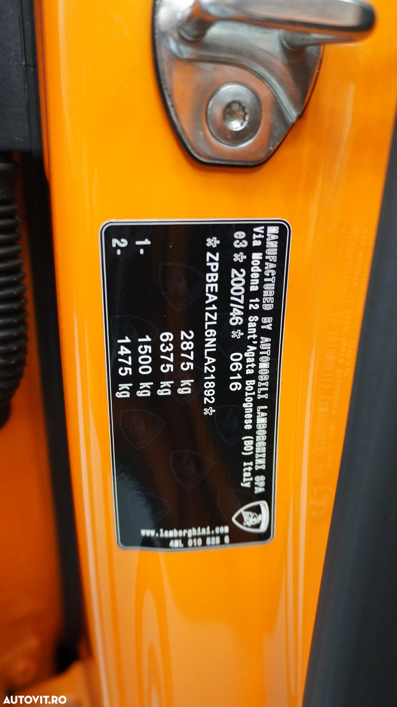 Lamborghini URUS Standard - 24