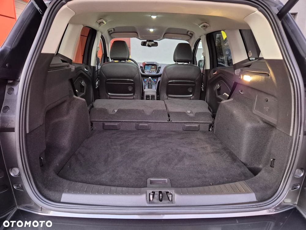 Ford Kuga 2.0 TDCi 4x4 Vignale - 14