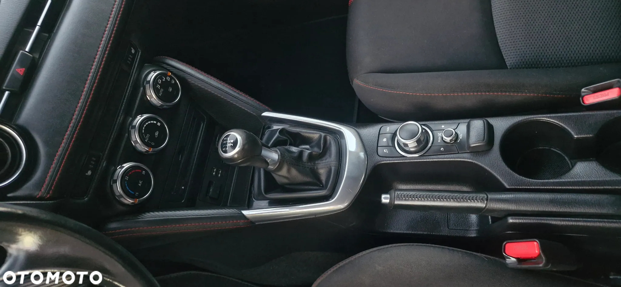 Mazda 2 SKYACTIV-G 90 Sports-Line - 29