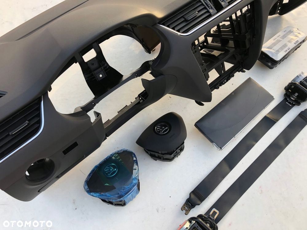 skoda octavia 3 iii deska kokpit konsola poduszki - 4