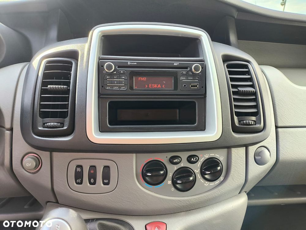 Opel Vivaro - 28