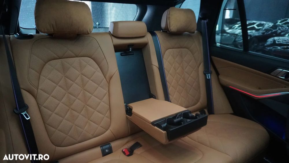 BMW X5 xDrive50e - 19