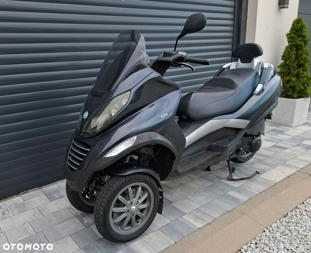 Piaggio MP-3 - 1