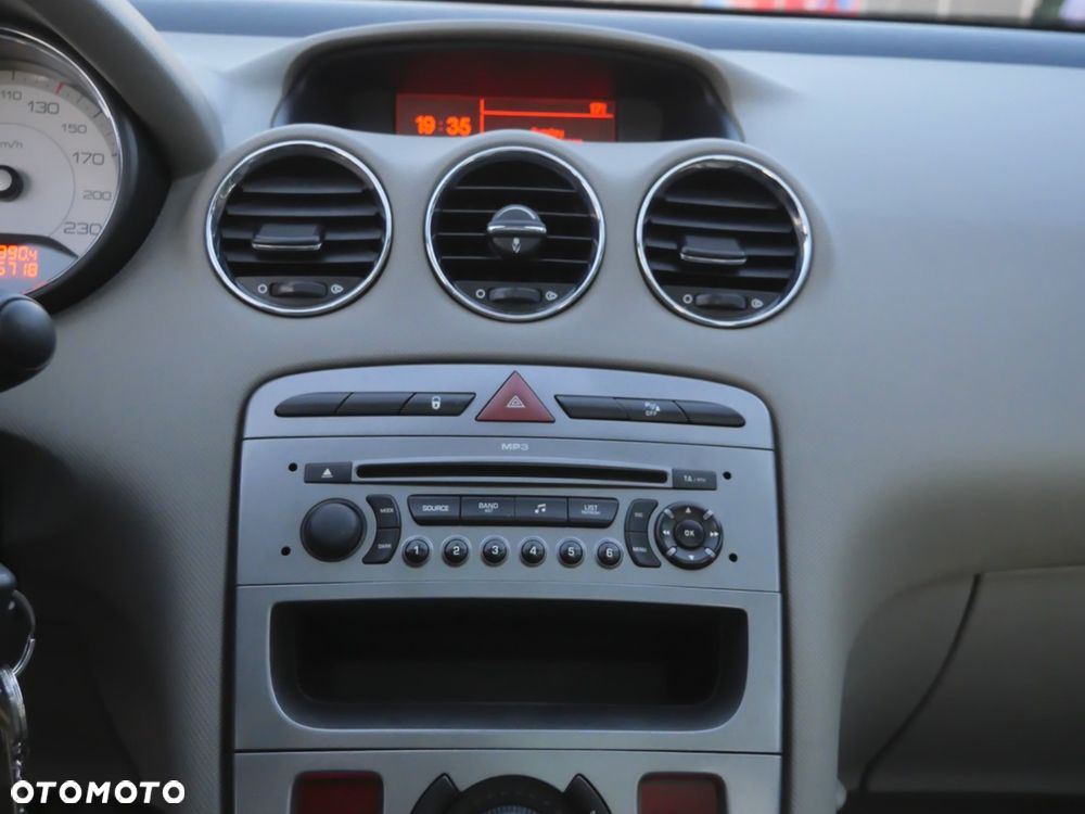 Peugeot 308 1.6 HDi Premium Plus - 11