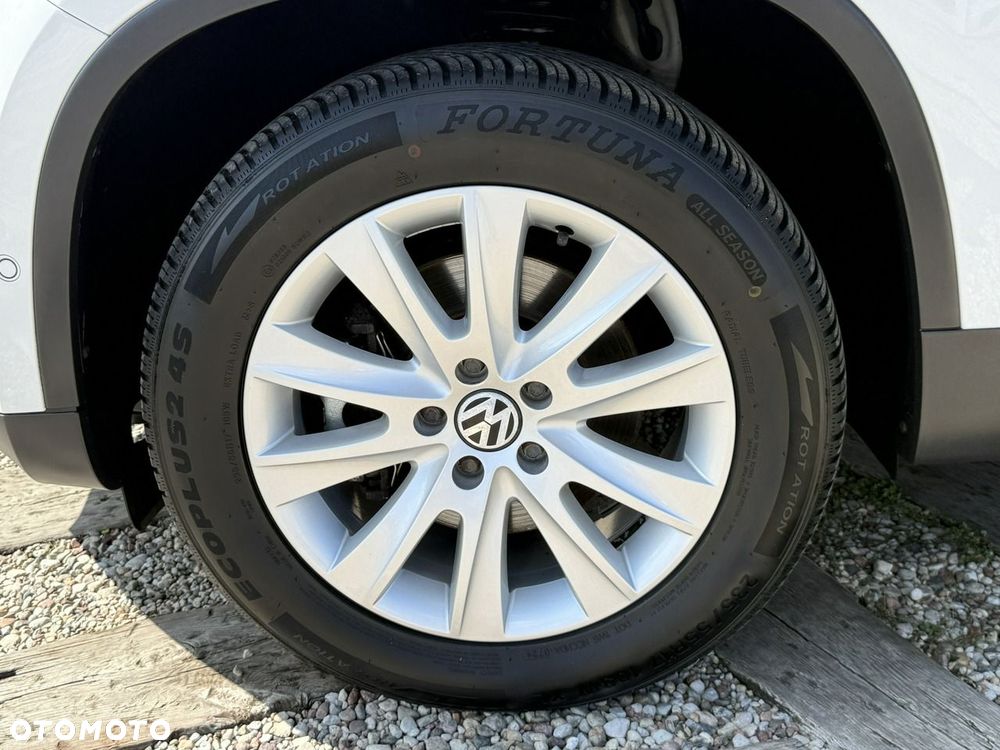 Volkswagen Tiguan - 19