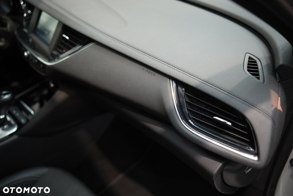 Opel Insignia - 24