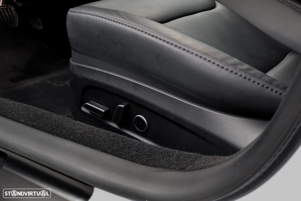 Tesla Model 3 Tração Traseira Standard - 17