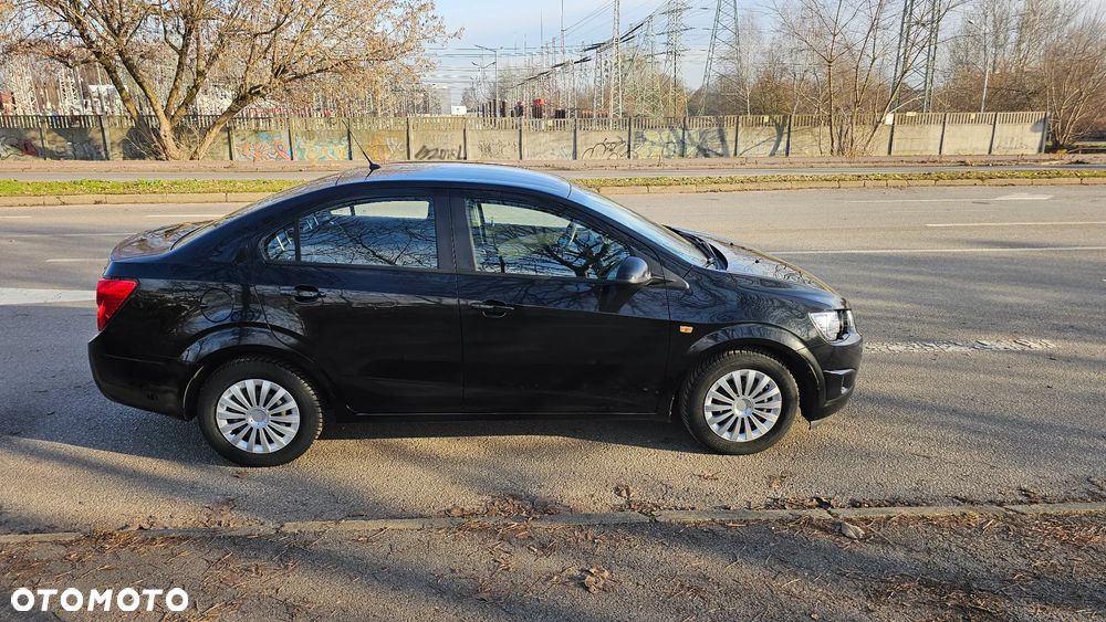 Chevrolet Aveo 1.2 LS+ - 9