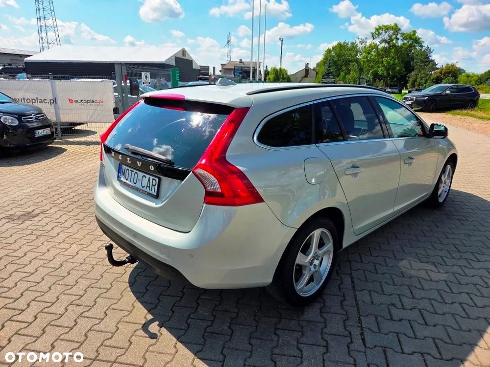 Volvo V60 D2 Momentum - 7