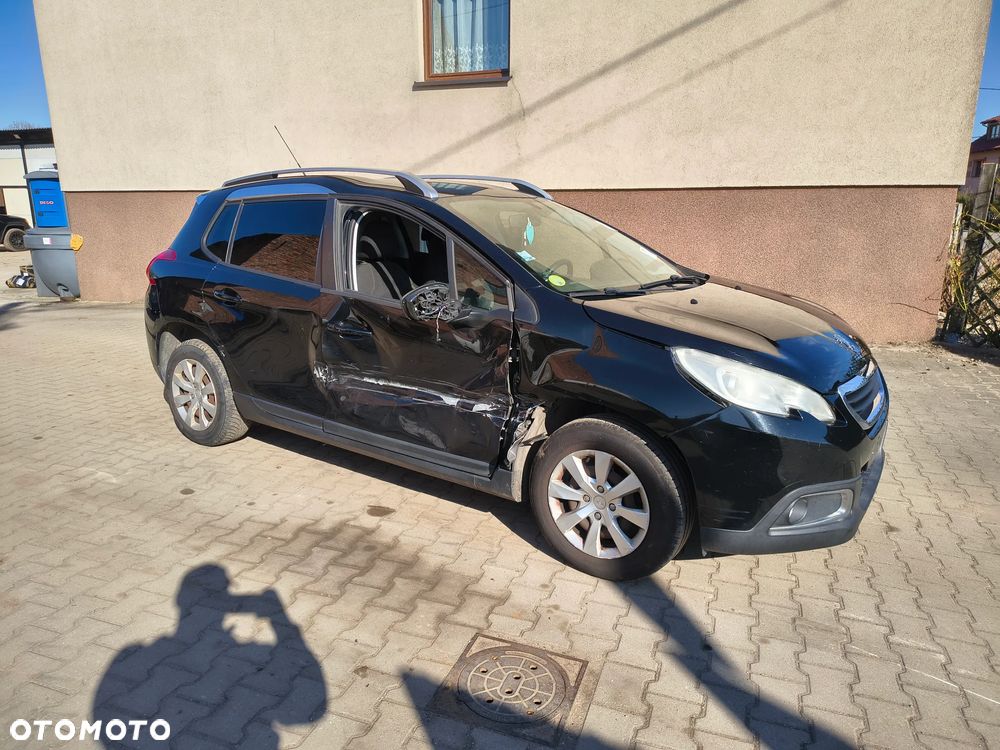 Peugeot 2008 - 4