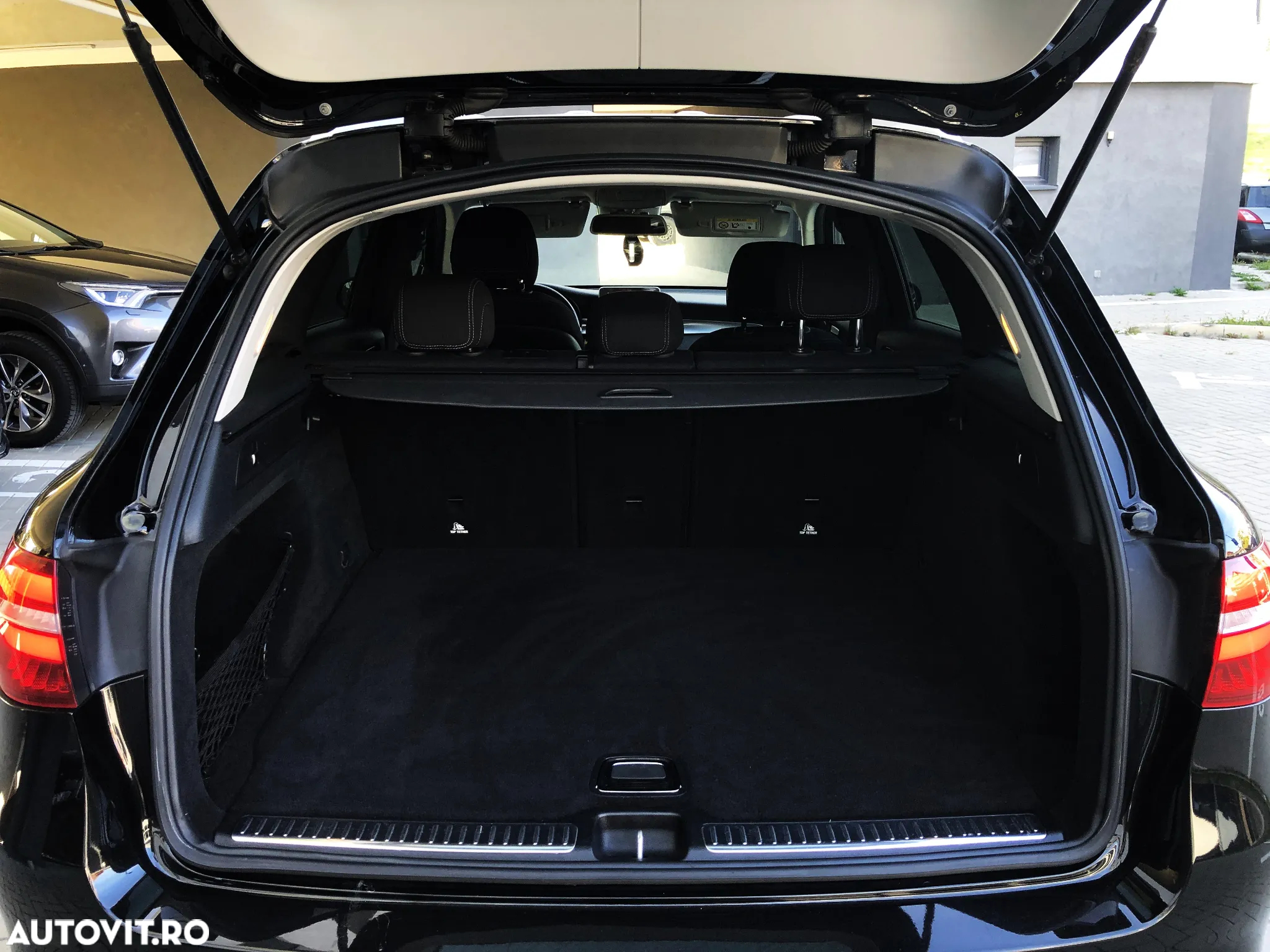 Mercedes-Benz GLC 220 d 4Matic 9G-TRONIC - 32