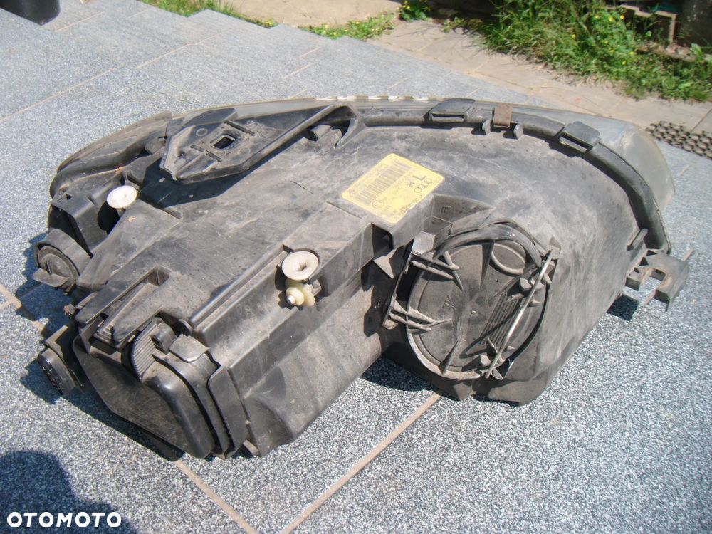 audi a3 8p 03r lampa lewy przód  8p0941003k - 2