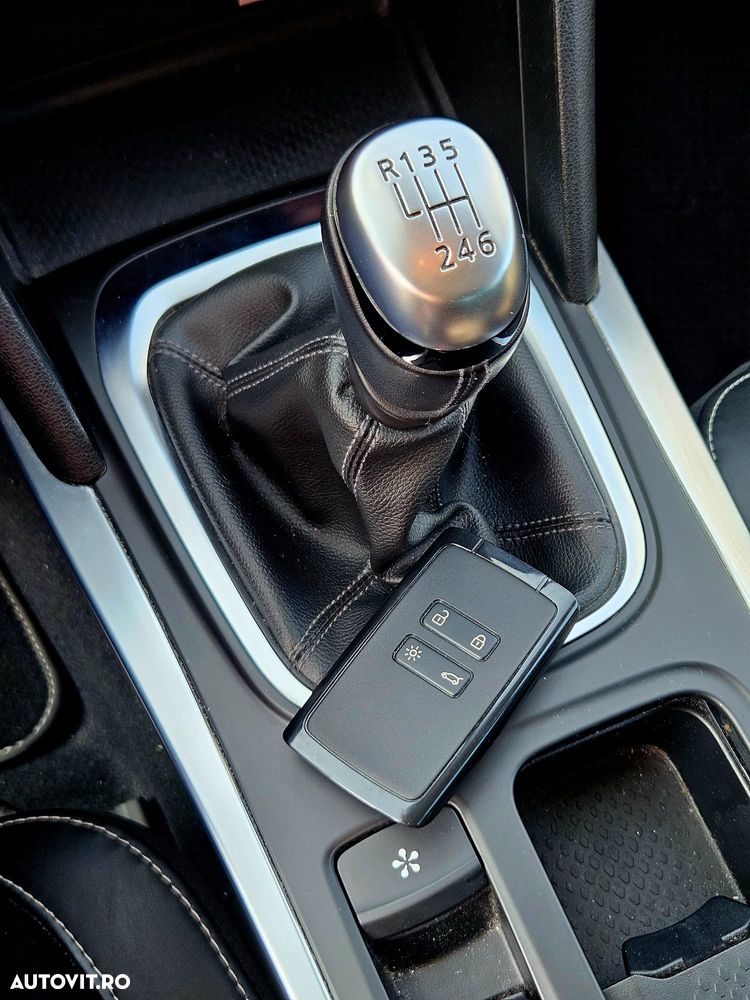 Renault Megane TCe GPF Intens - 10