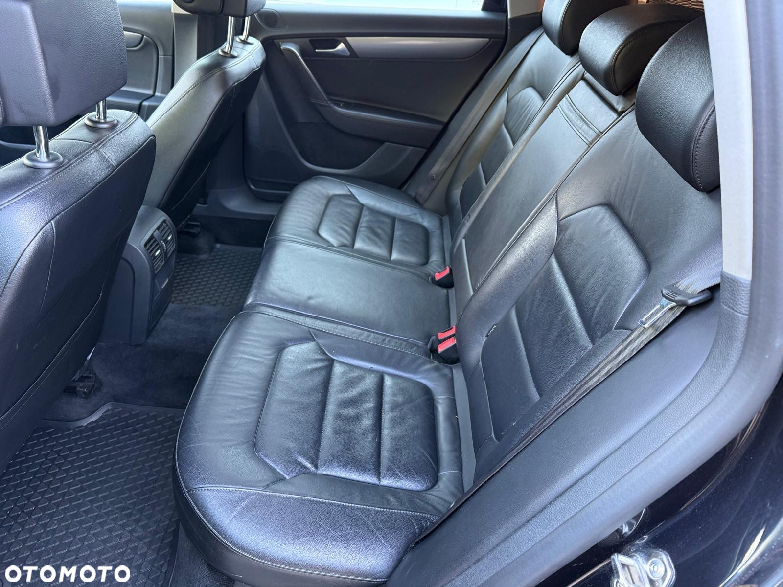 Volkswagen Passat 2.0 TDI DPF Highline - 8