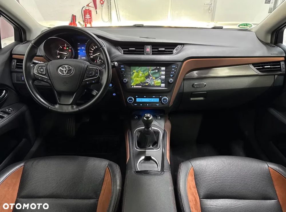 Toyota Avensis 2.0 D-4D Active Business - 8