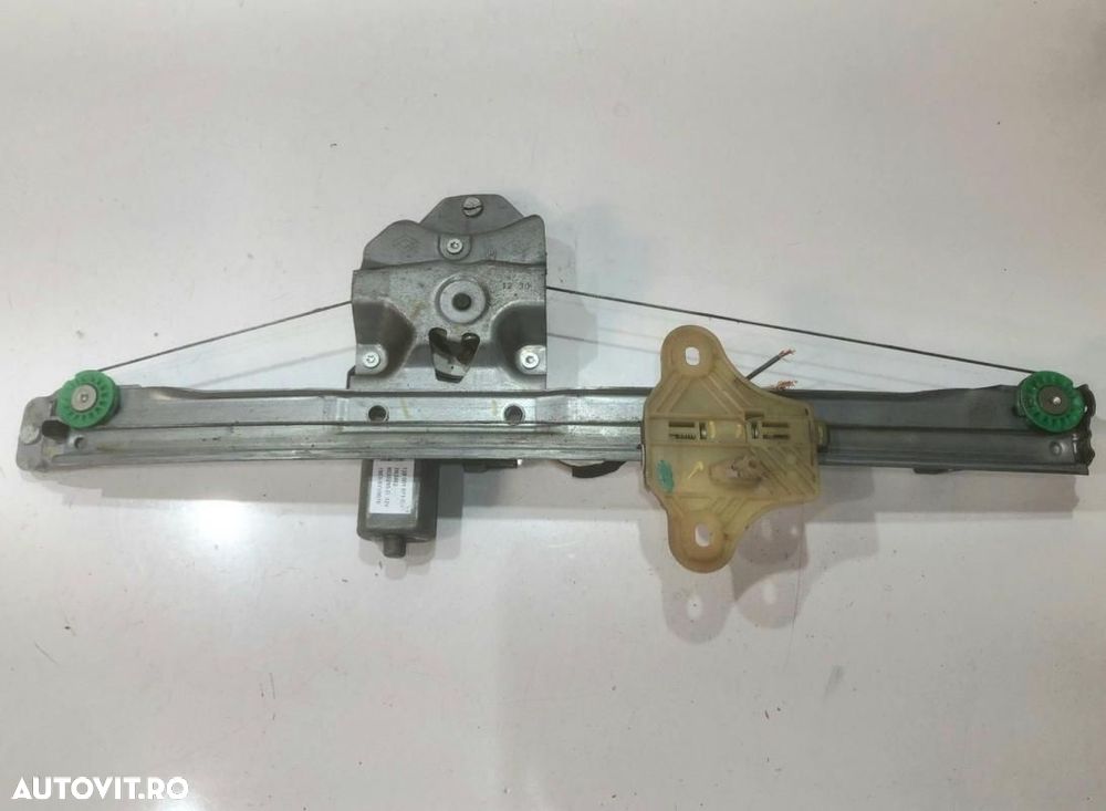 Macara geam electric cu motoras dreapta fata Renault Clio 4 (2012-2016) 807205569r