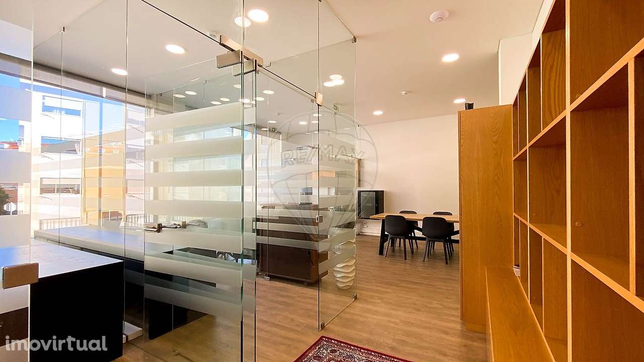 Escritório  para arrendamento - Grande imagem: 3/24