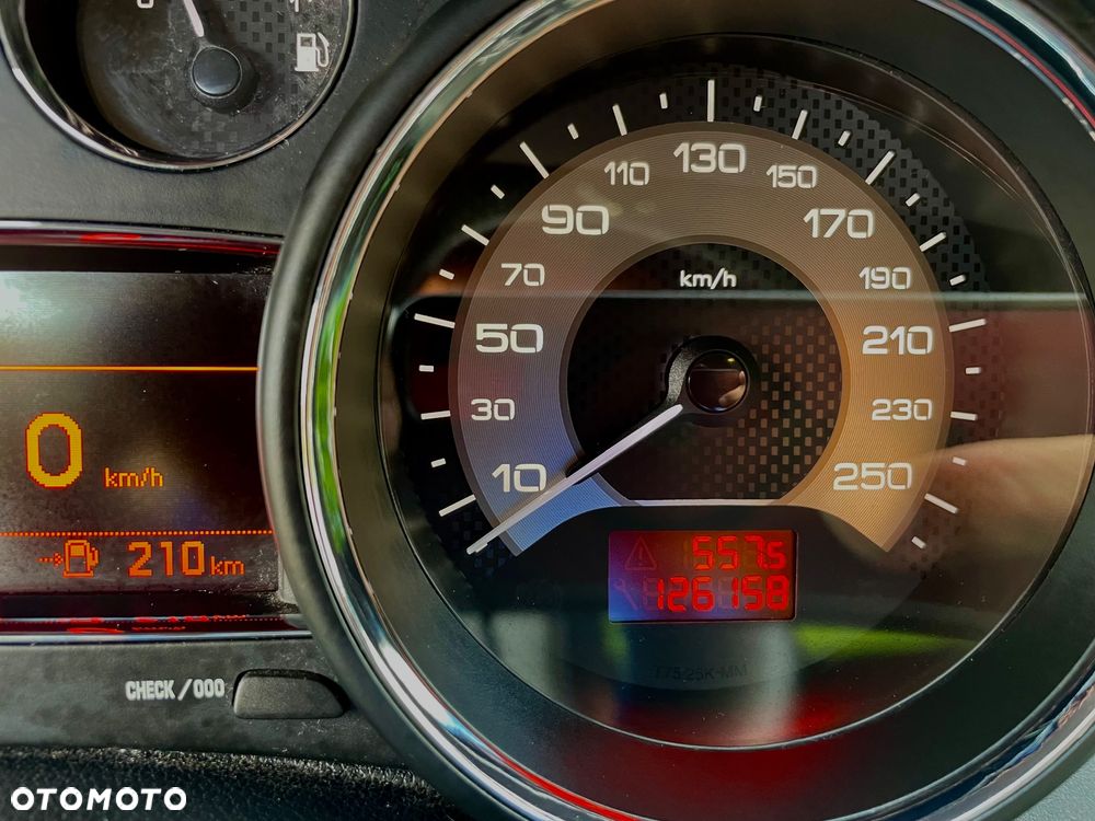 Peugeot RCZ 1.6 200 THP GT-Line - 20