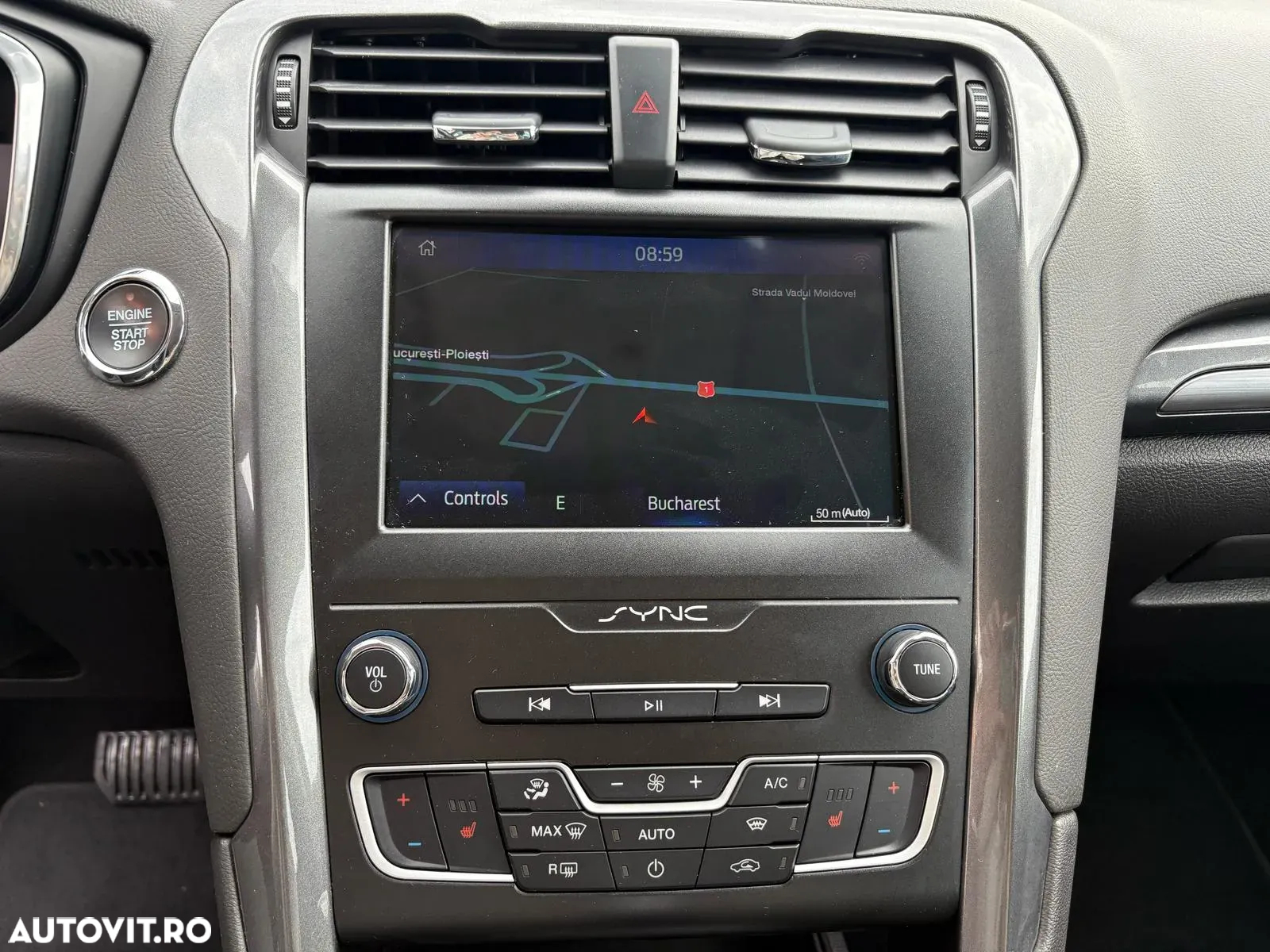 Ford Mondeo 2.0 HEV Trend - 13