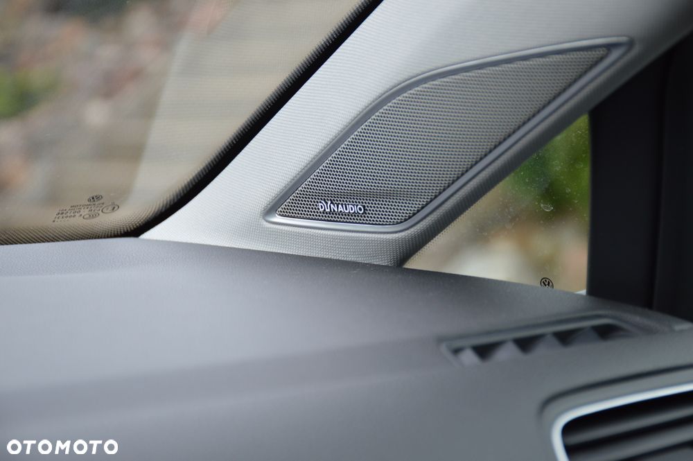 Volkswagen Golf e-Golf - 17