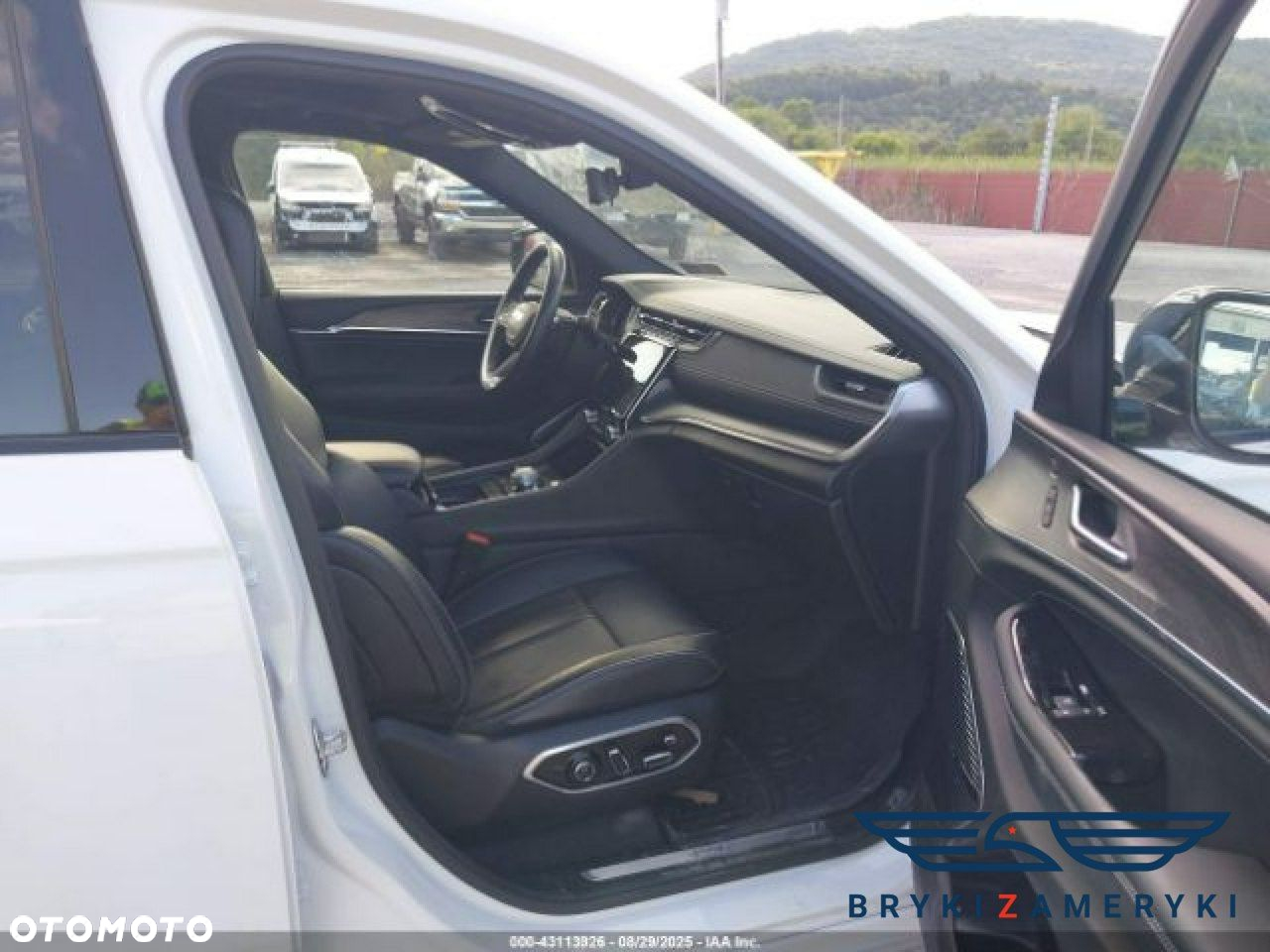 Jeep Grand Cherokee - 10