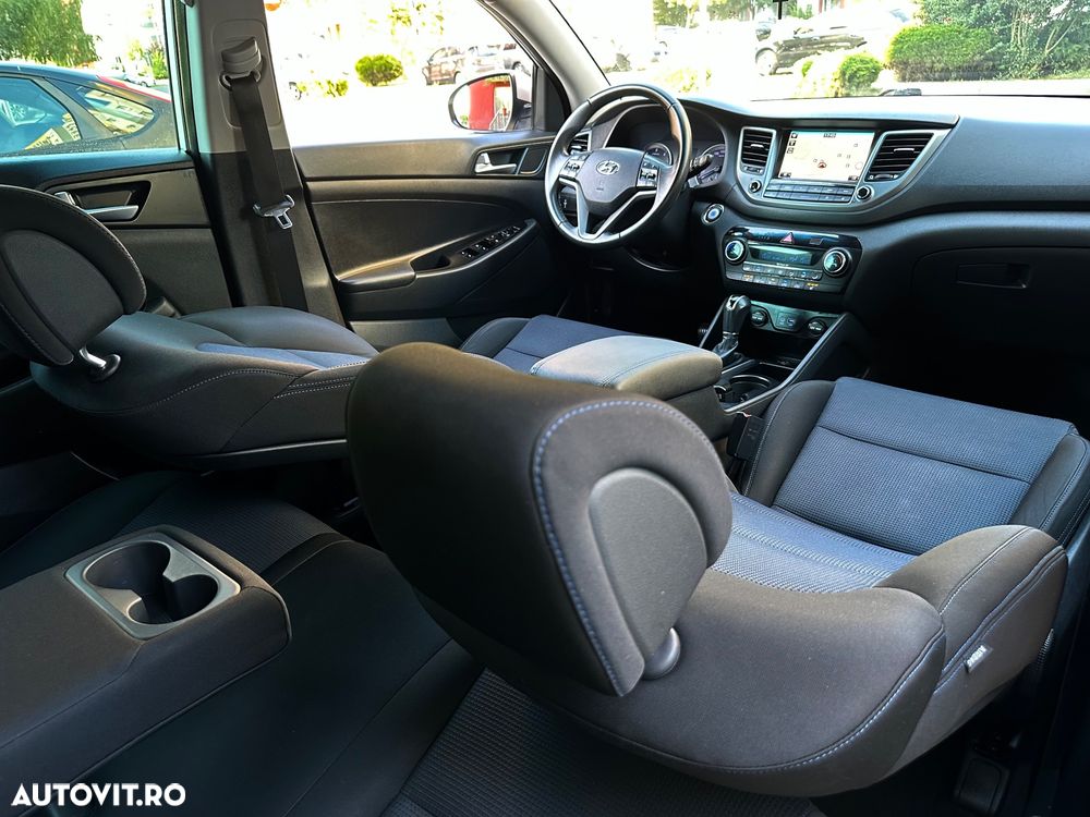 Hyundai Tucson blue 1.7 CRDi 2WD DCT Style - 32
