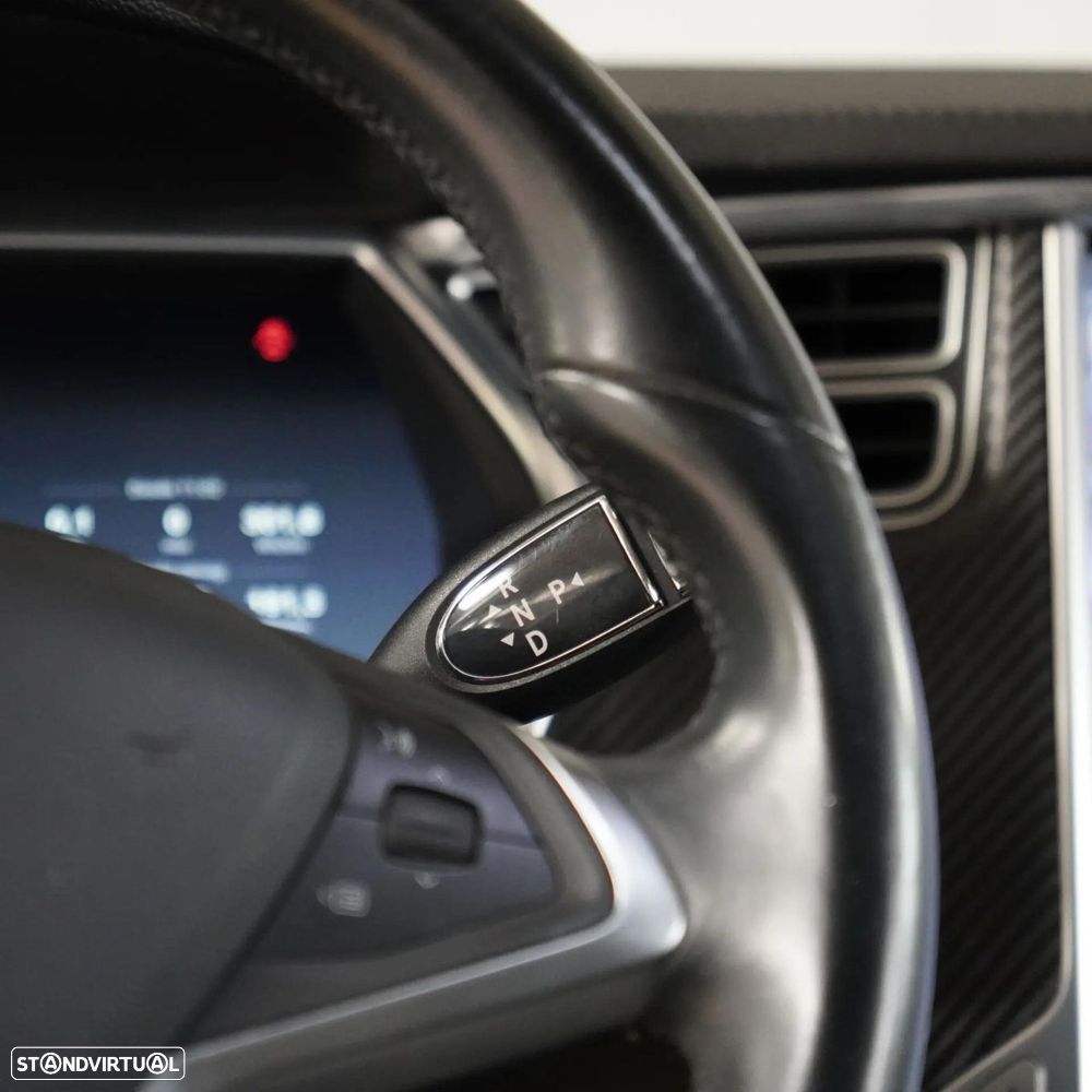 Tesla Model S 85 - 31