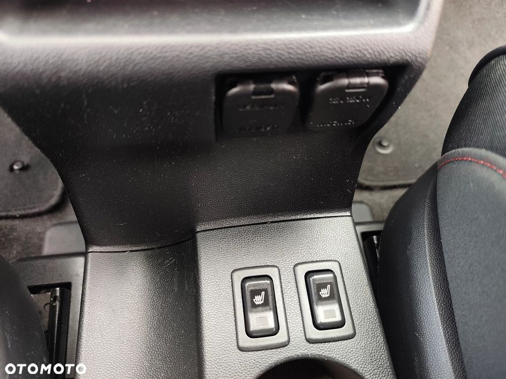 Mazda 5 2.0 MZR-DISI i-stop Sendo - 13
