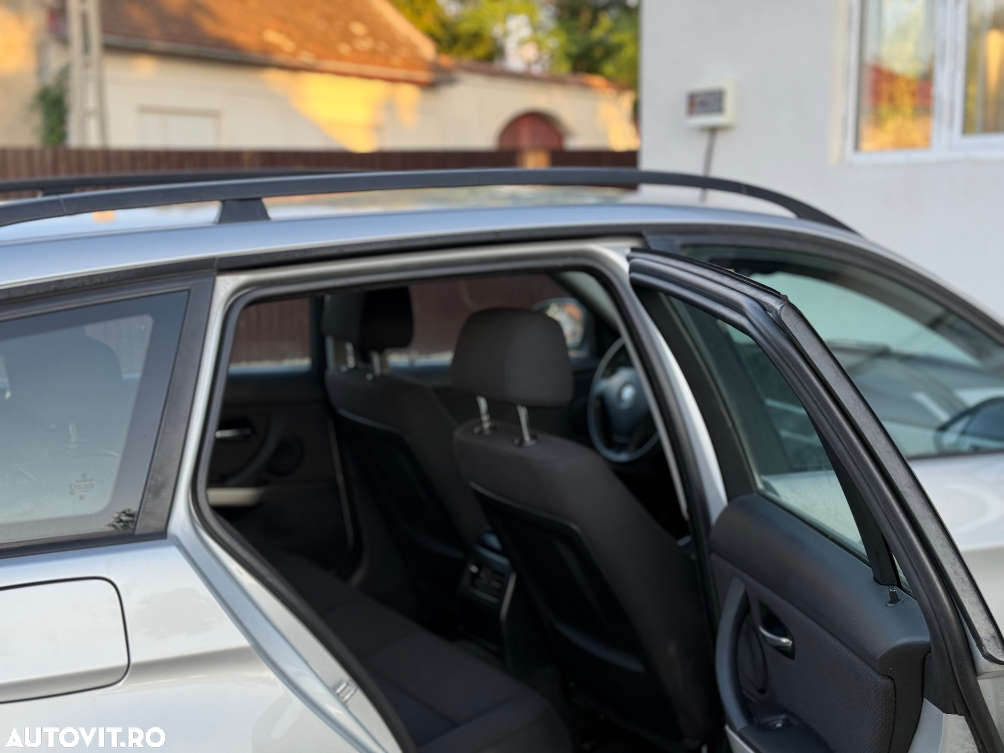 BMW Seria 3 320d DPF Touring Aut. - 7