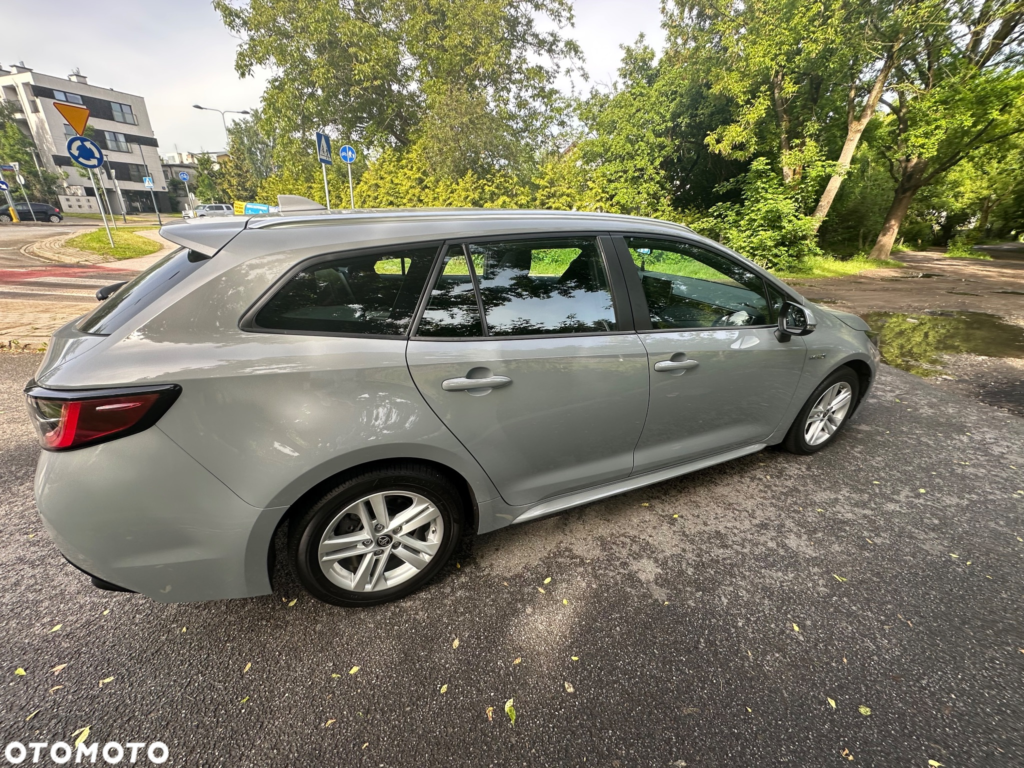 Toyota Corolla 2.0 Hybrid Comfort - 9