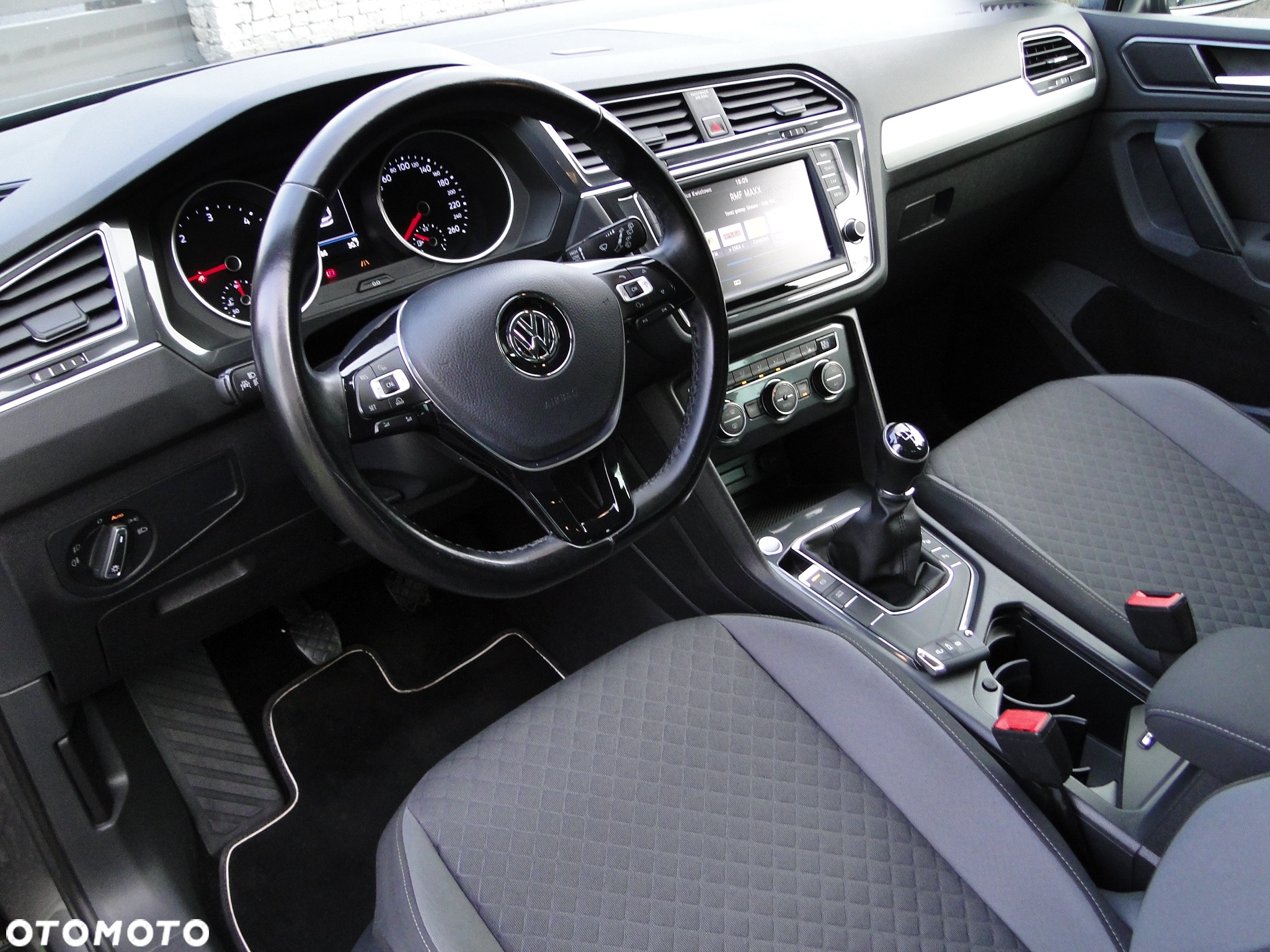 Volkswagen Tiguan 2.0 TDI BMT SCR Comfortline - 13