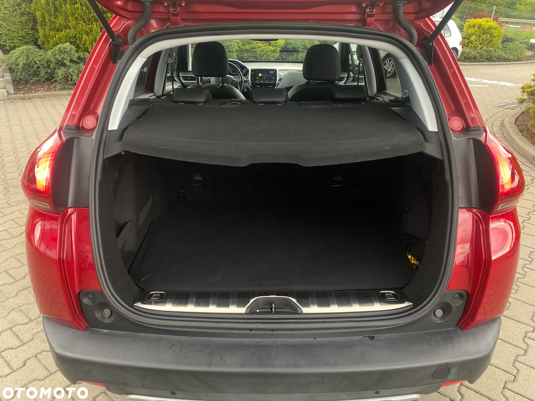 Peugeot 2008 1.2 Pure Tech Allure S&S EAT6 - 14