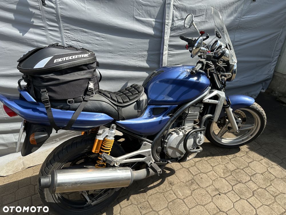 Kawasaki ER - 7