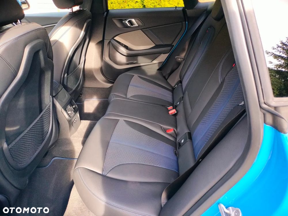BMW Seria 2 220i xDrive M Sport sport - 26
