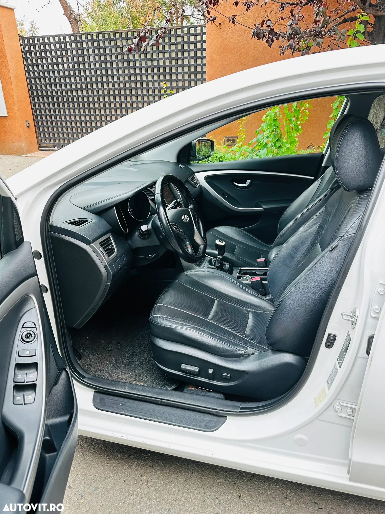 Hyundai i30 1.6 CRDI Premium - 12